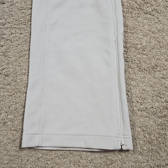 Lululemon Ribbed Softstreme Flared Pant *BONE 33" Size 0